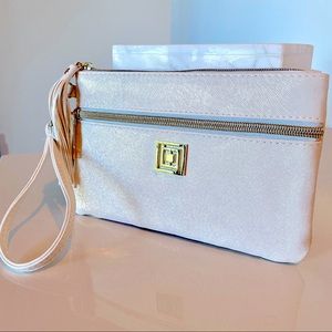 Liz Claiborne Sparkle Phone Charging Wristlet NWOT